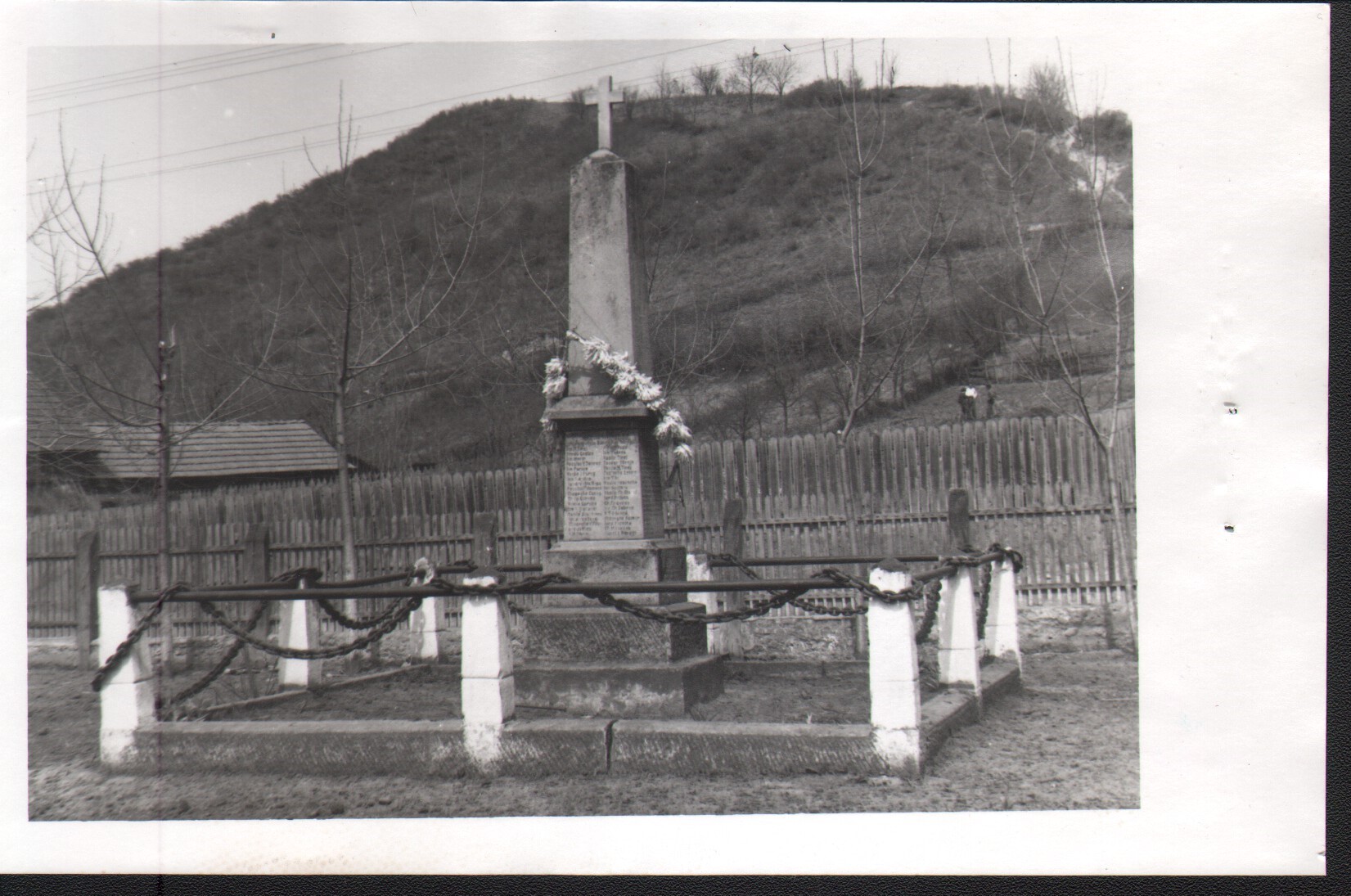 Monument al eroilor căzuţi în Primul Război Mondial