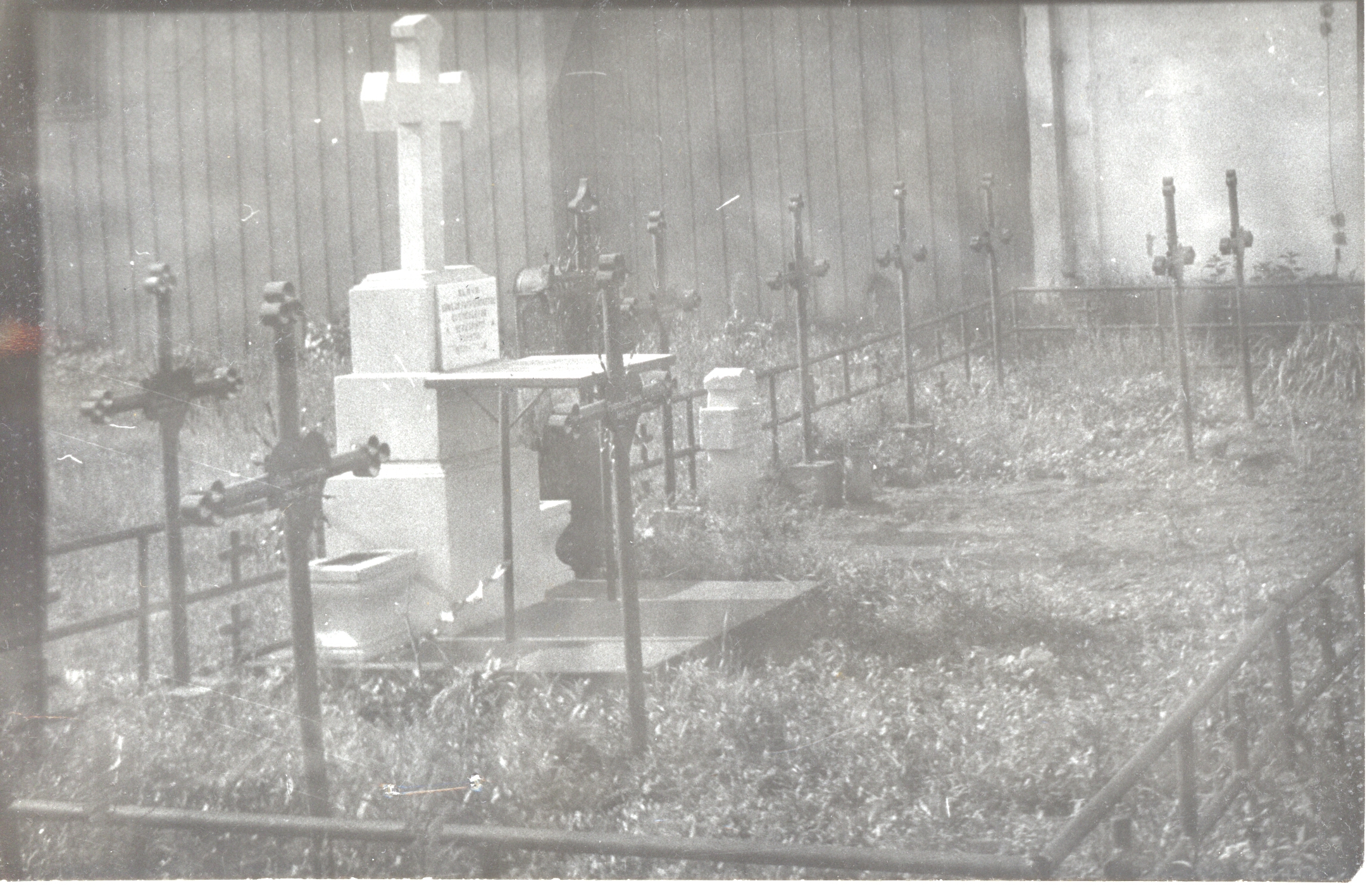 Monument funerar al eroilor căzuţi în Primul Război Mondial