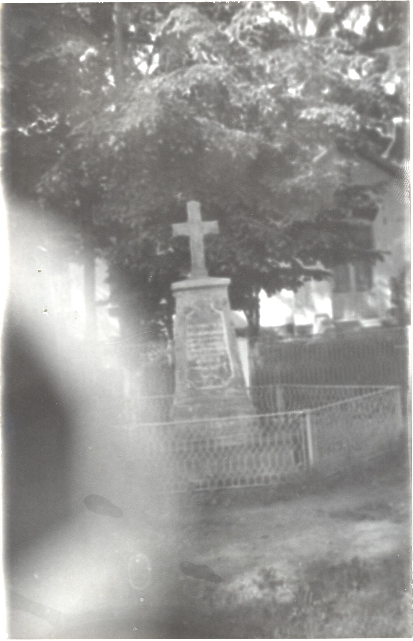 Monumentul eroilor căzuţi în Primul Război Mondial