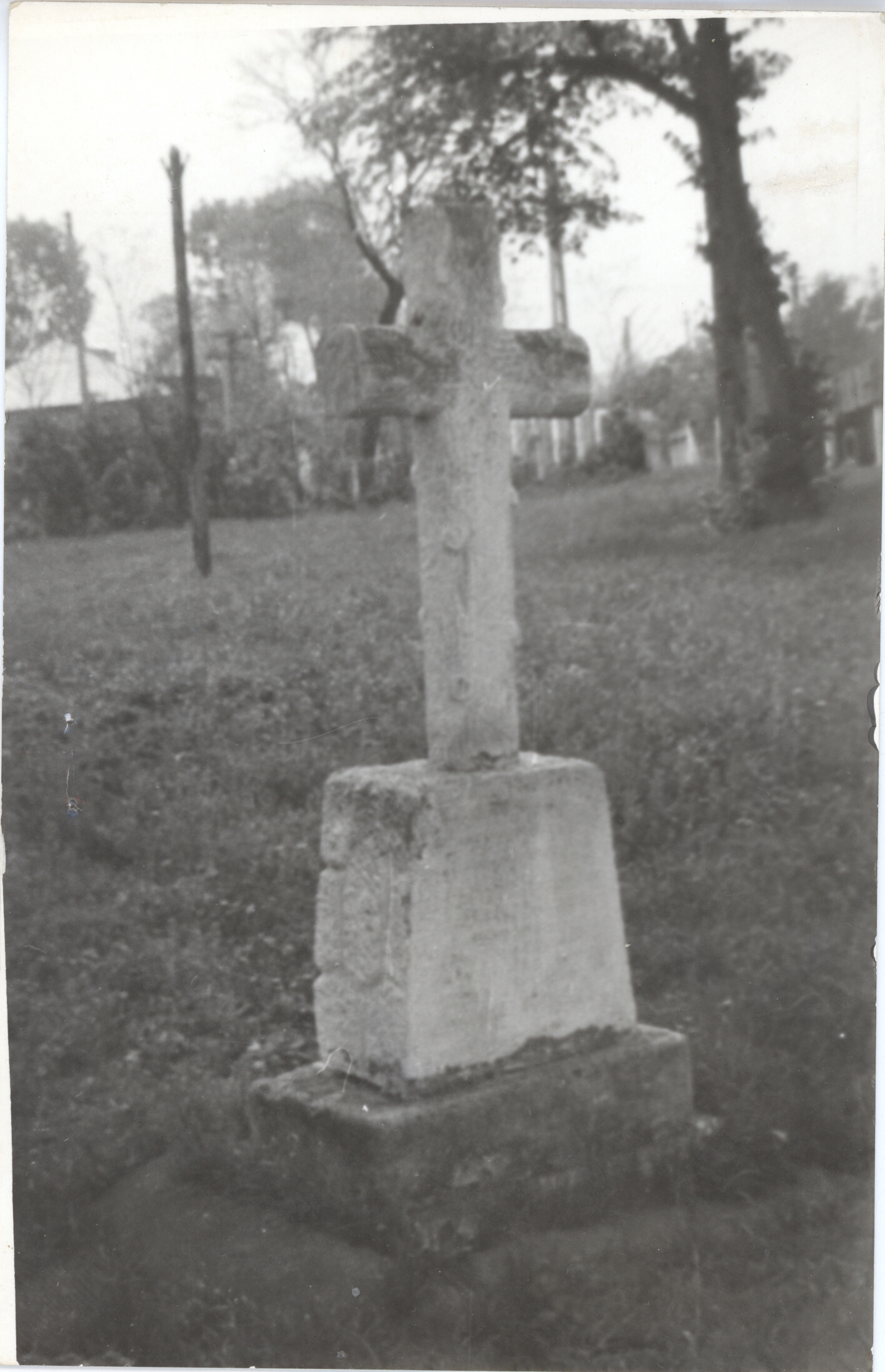Cruce memorială dedicată ostașilor români din 1913