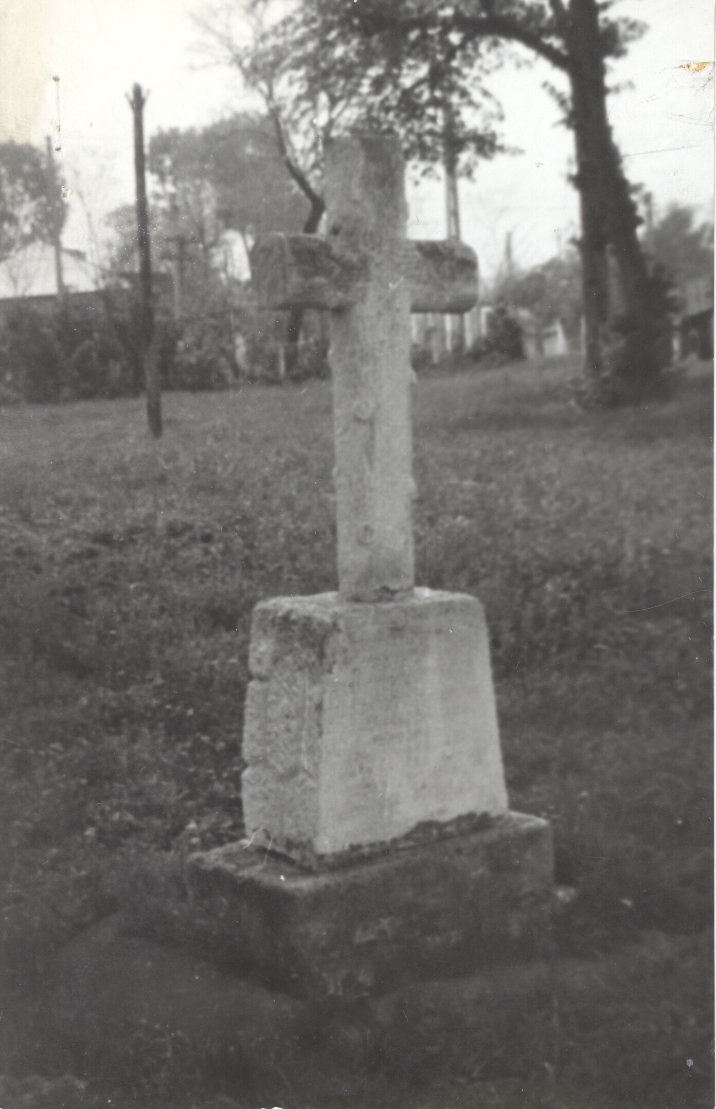 Crucea memorială dedicată eroilor locali din 1913