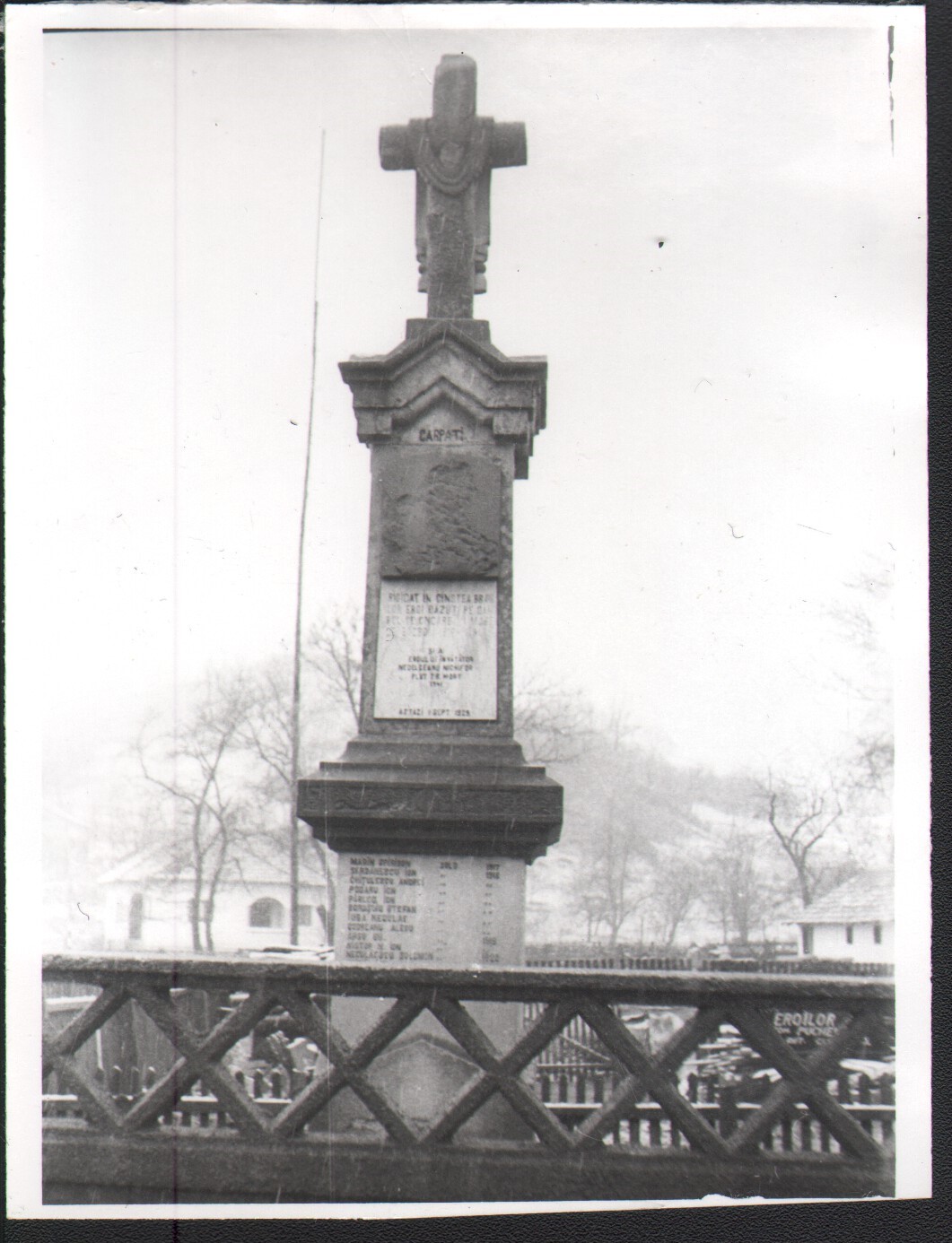 Monumentul eroilor 1916-1919