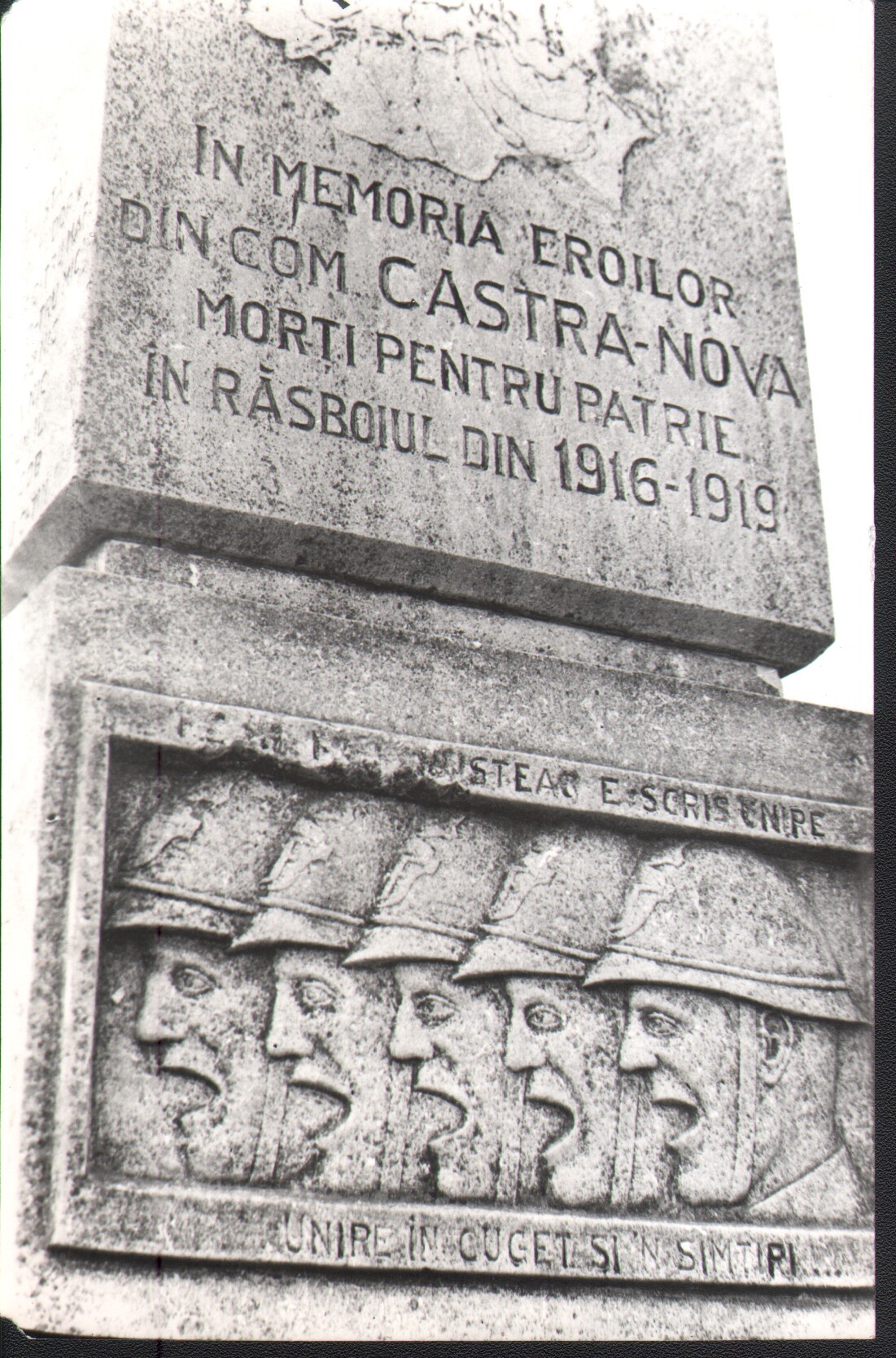 Monumentul eroilor din Castranova