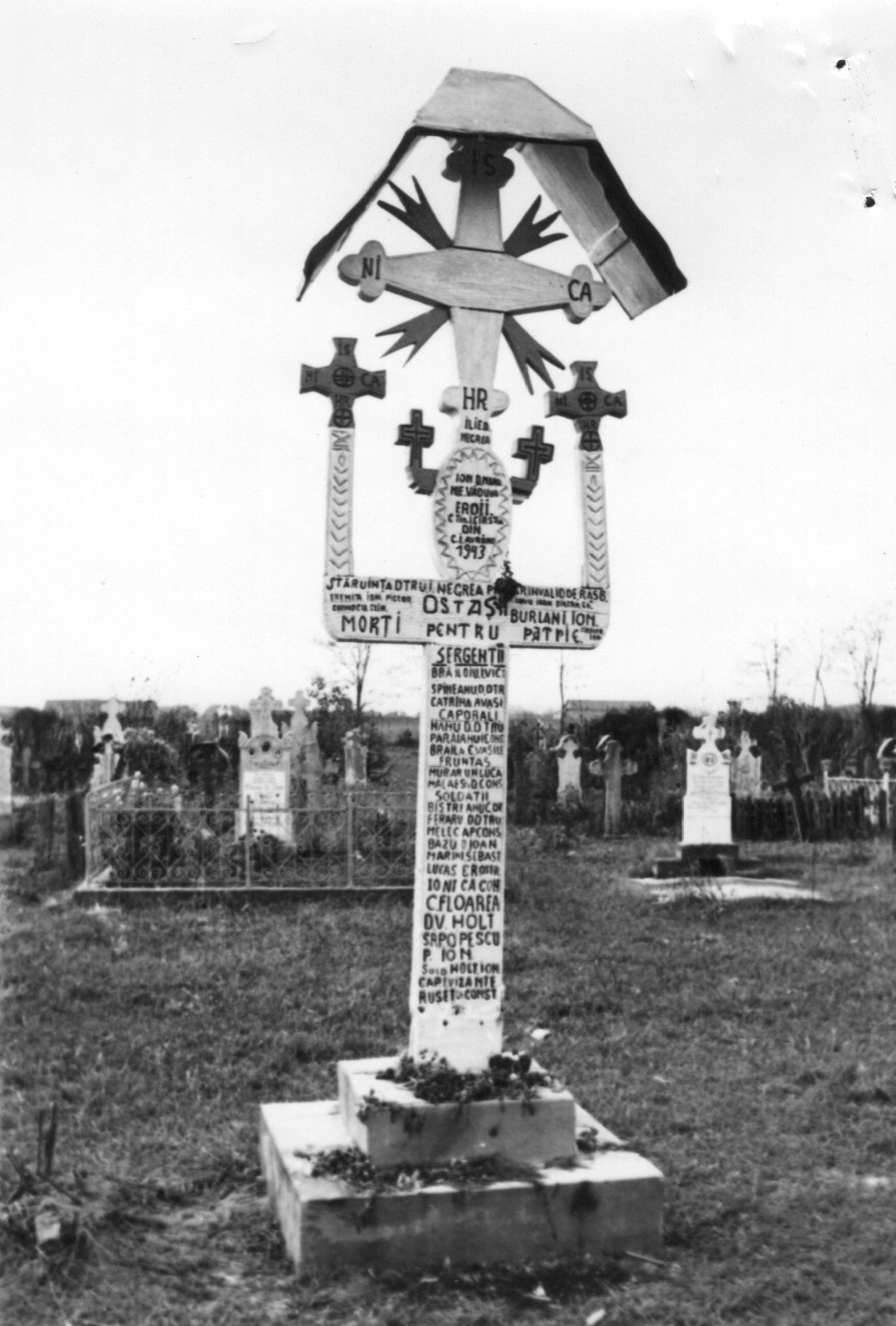 Troiţă în memoria eroilor căzuţi în Al Doilea Război Mondial