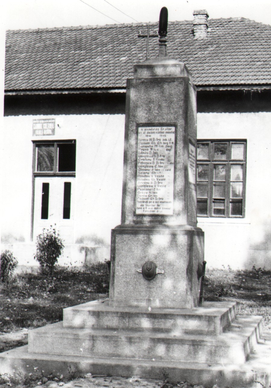 Monumentul eroilor