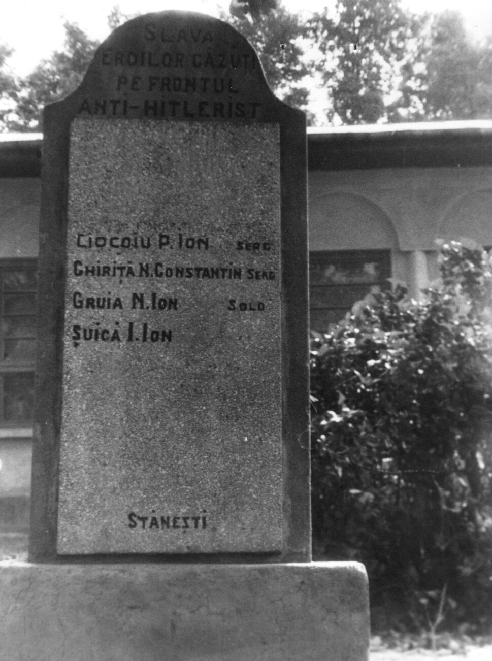 Placă comemorativă 1944-1945
