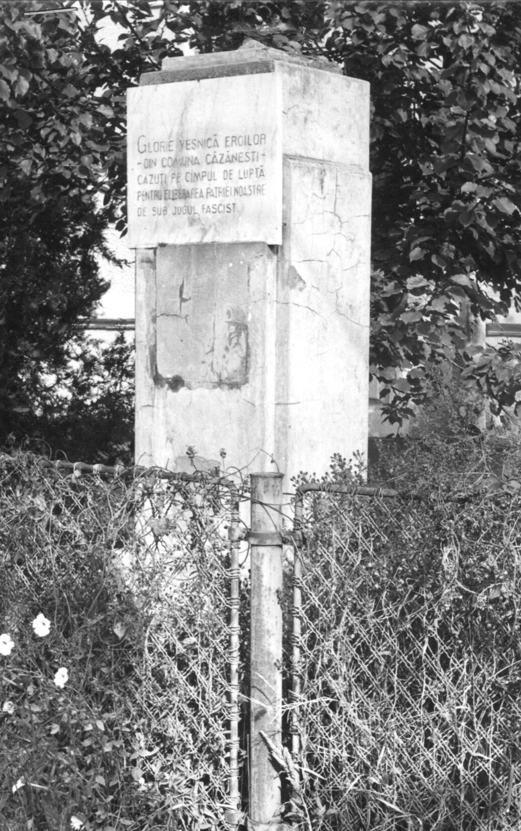 Monument al eroilor căzuți în Al Doilea Război Mondial