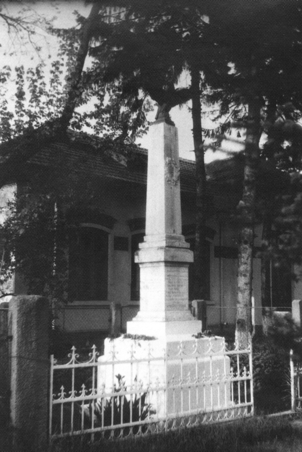 Monumentul dedicat eroilor de la 1877-1878