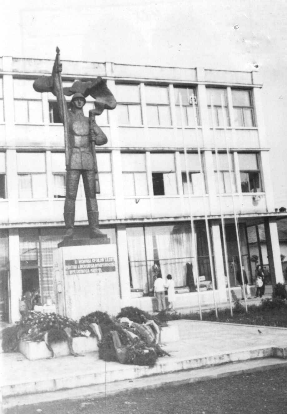 Monument al eroilor căzuți în Al Doilea Război Mondial