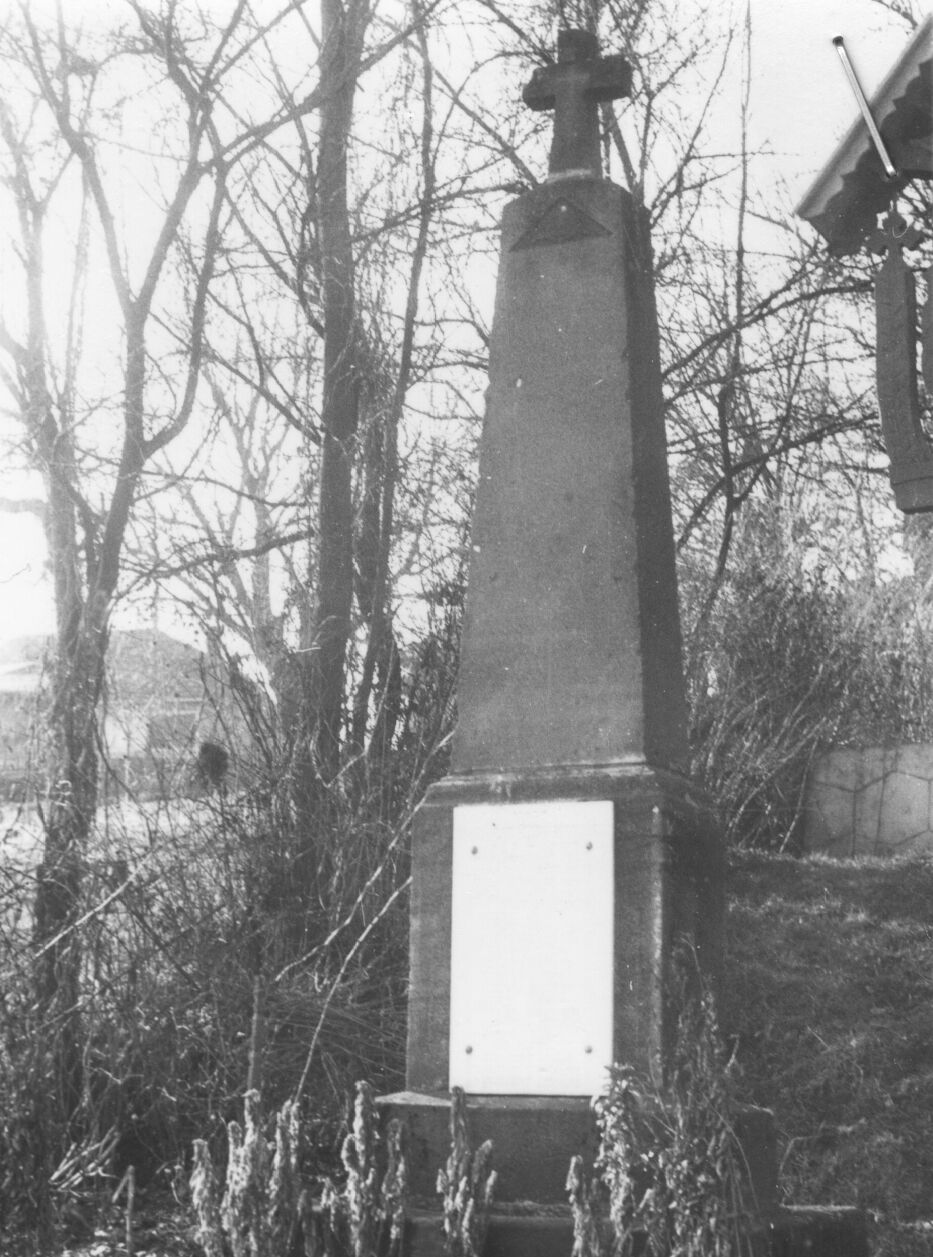 Monument al eroilor căzuţi în Primul Război Mondial și în Al Doilea Război Mondial
