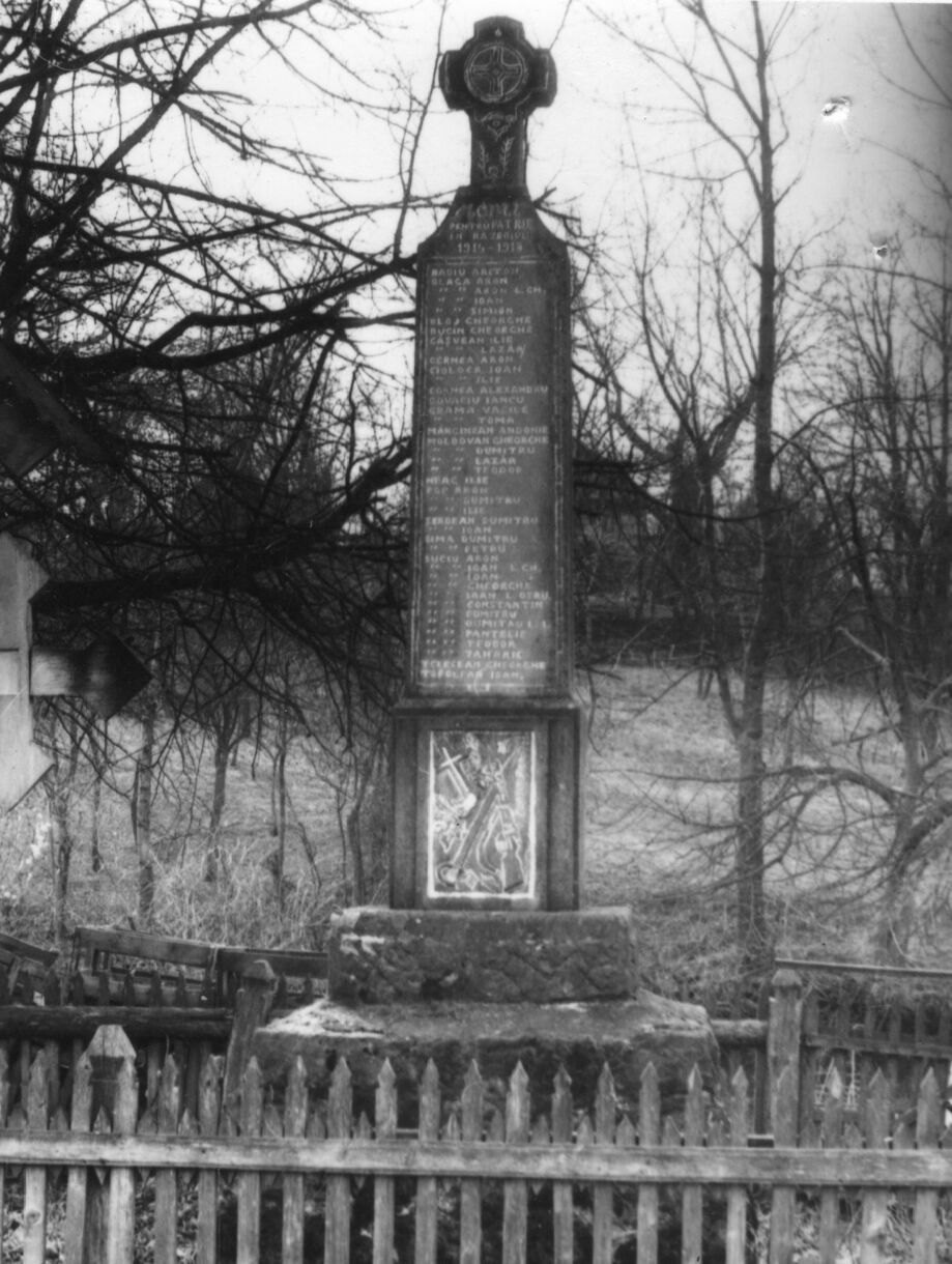 Monument al eroilor căzuţi în Primul Război Mondial