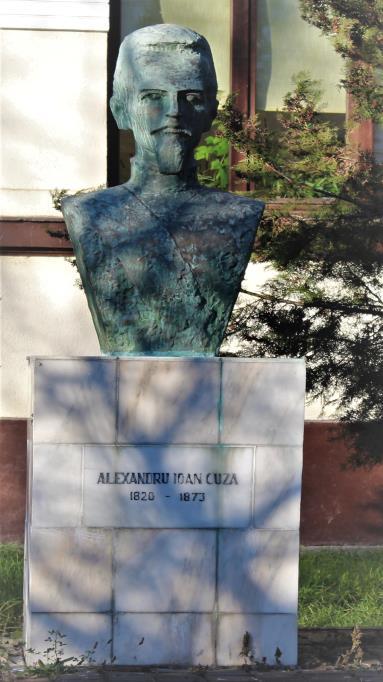 Bustul domnitorului Alexandru Ioan Cuza