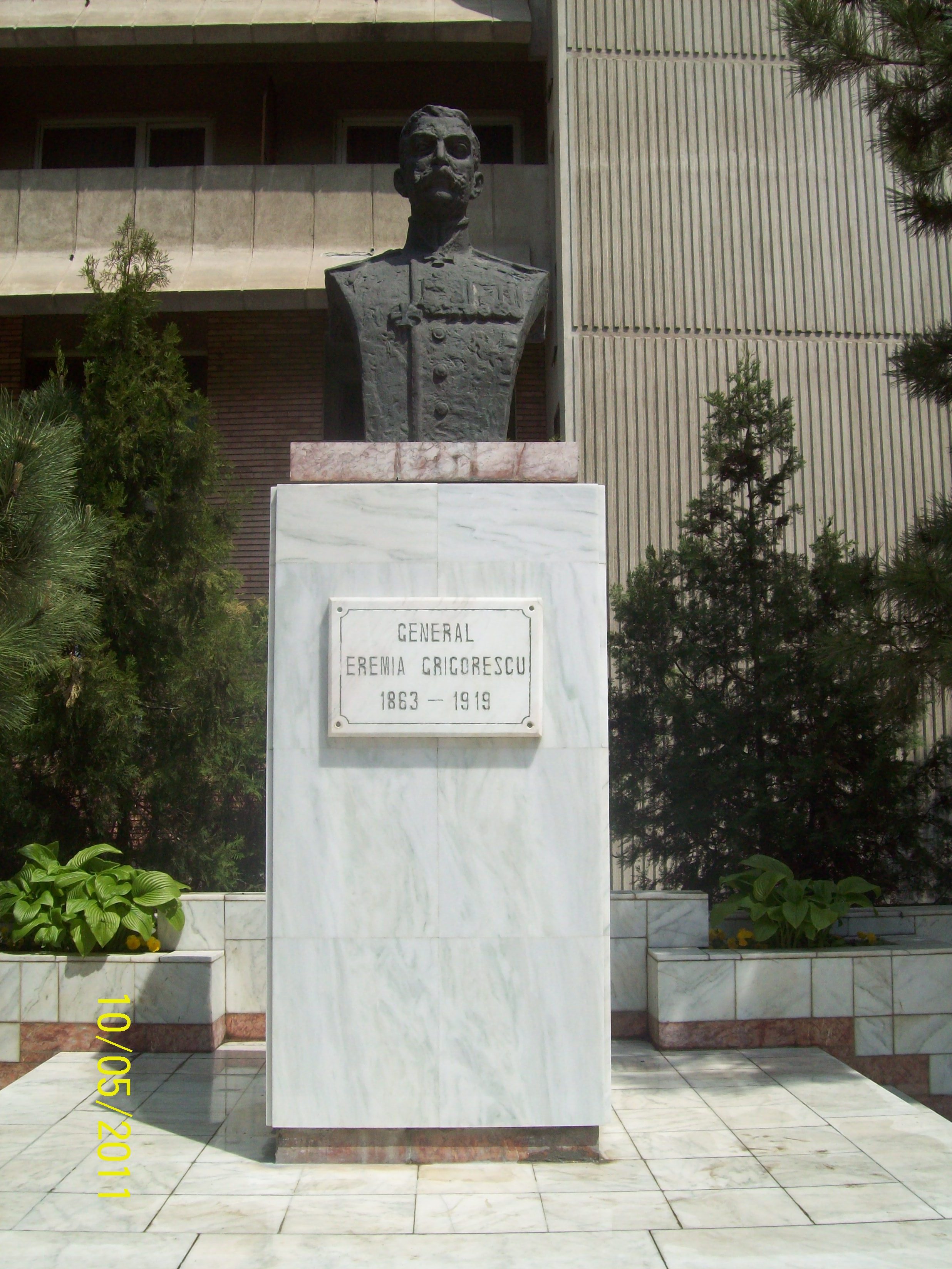 Bustul generalului Eremia Grigorescu