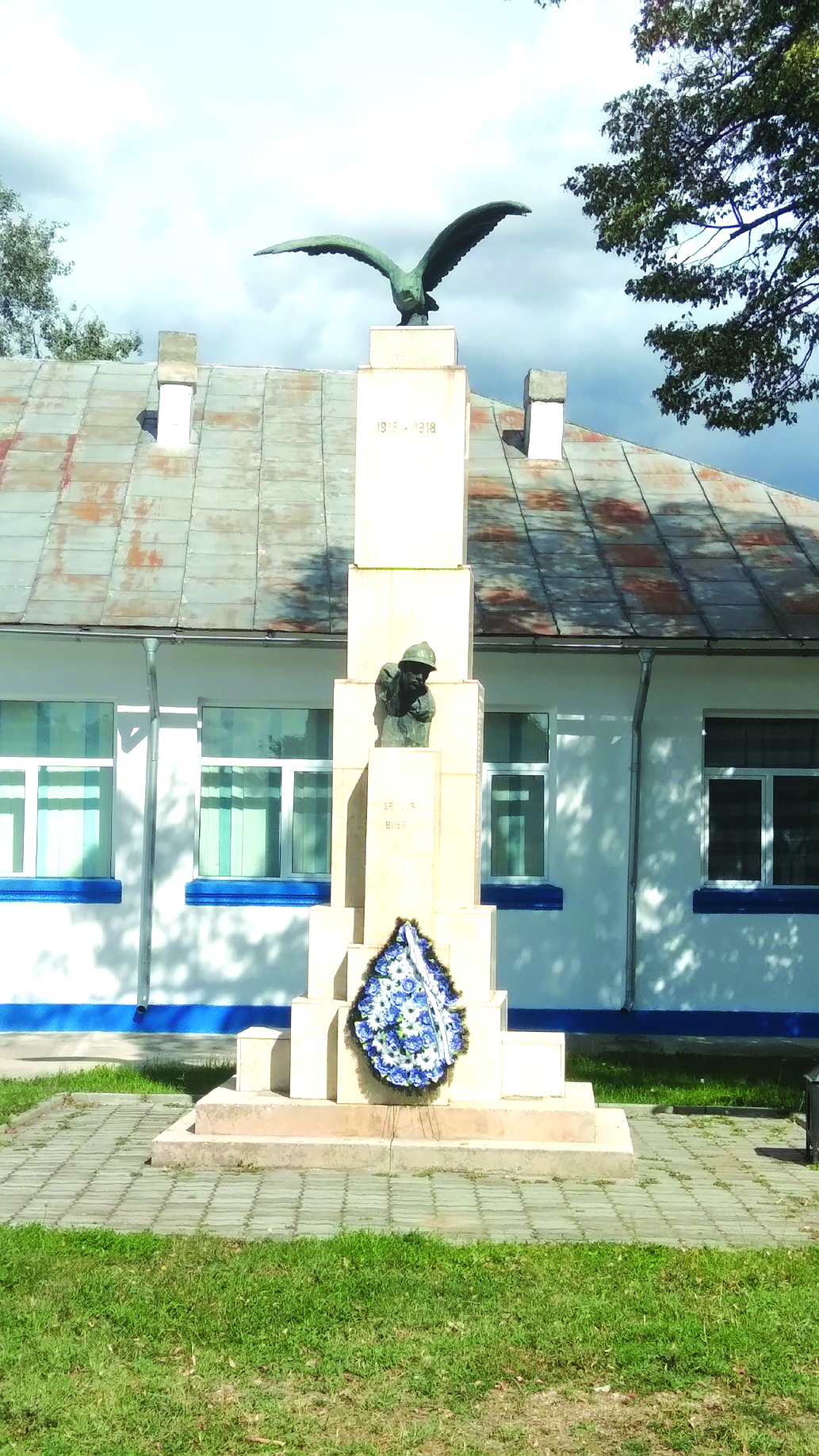 Monument al eroilor căzuţi în Primul Război Mondial